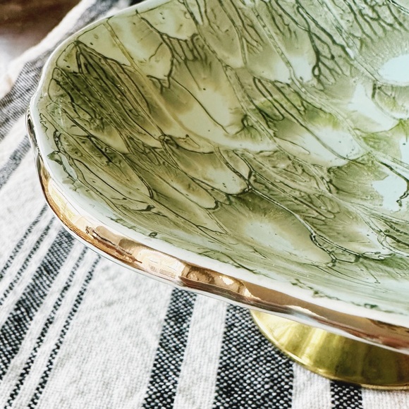 MCM Delft Hand painted brass pedestal bowl - Picture 4 of 8